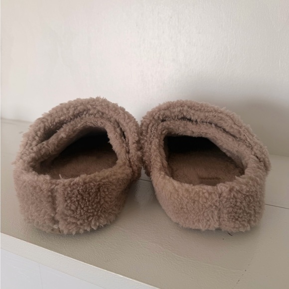 Crocs Cozzzy Slipper - Mushroom. - Picture 11 of 16